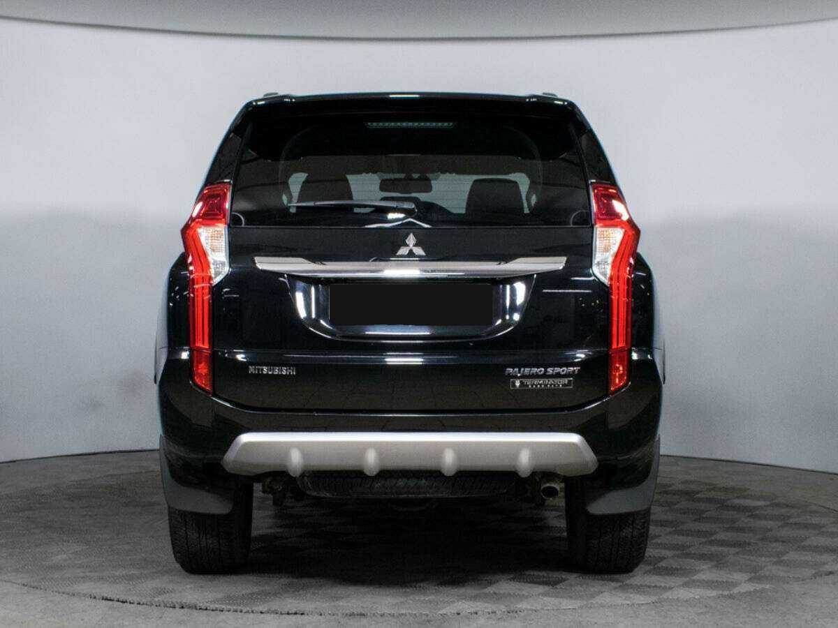 Mitsubishi Pajero Sport 2019 года с пробегом. Фото: #5