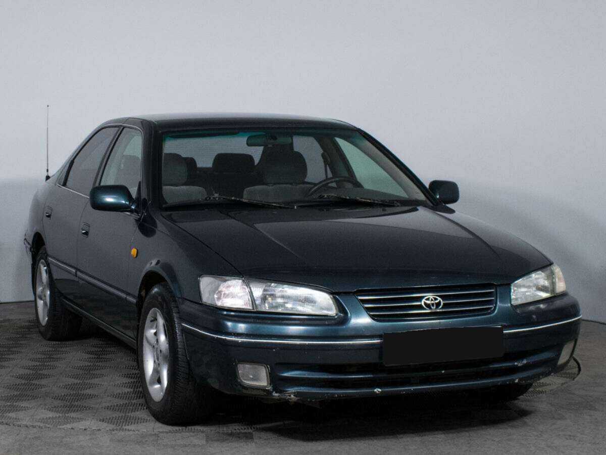 Toyota Camry 1998 года с пробегом. Фото: #2