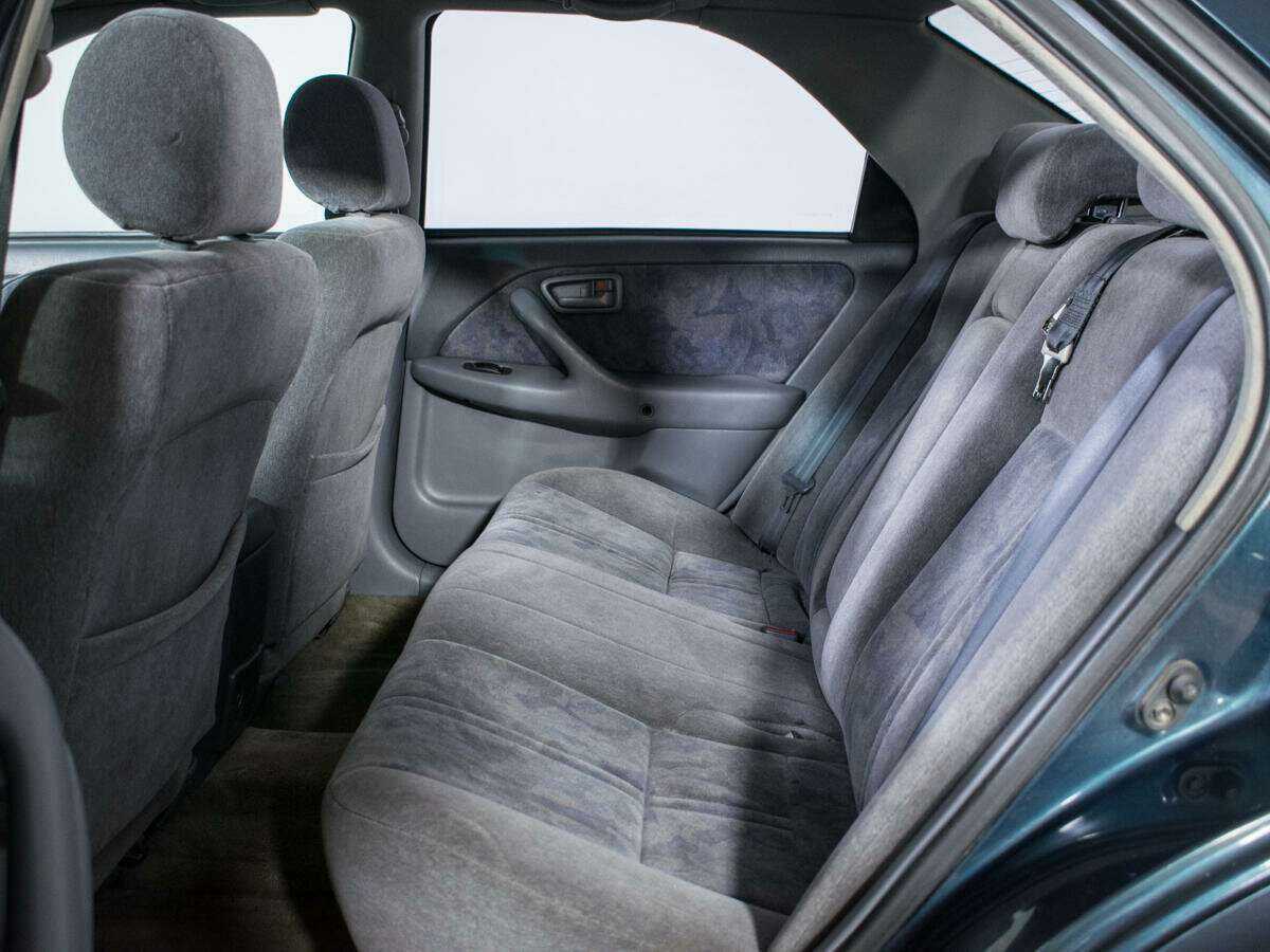 Toyota Camry 1998 года с пробегом. Фото: #7