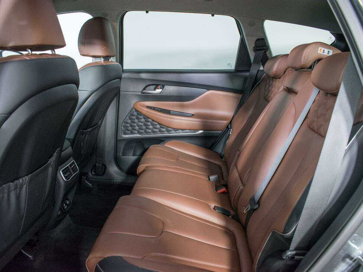 Hyundai Santa Fe 2021 года с пробегом. Фото: #8