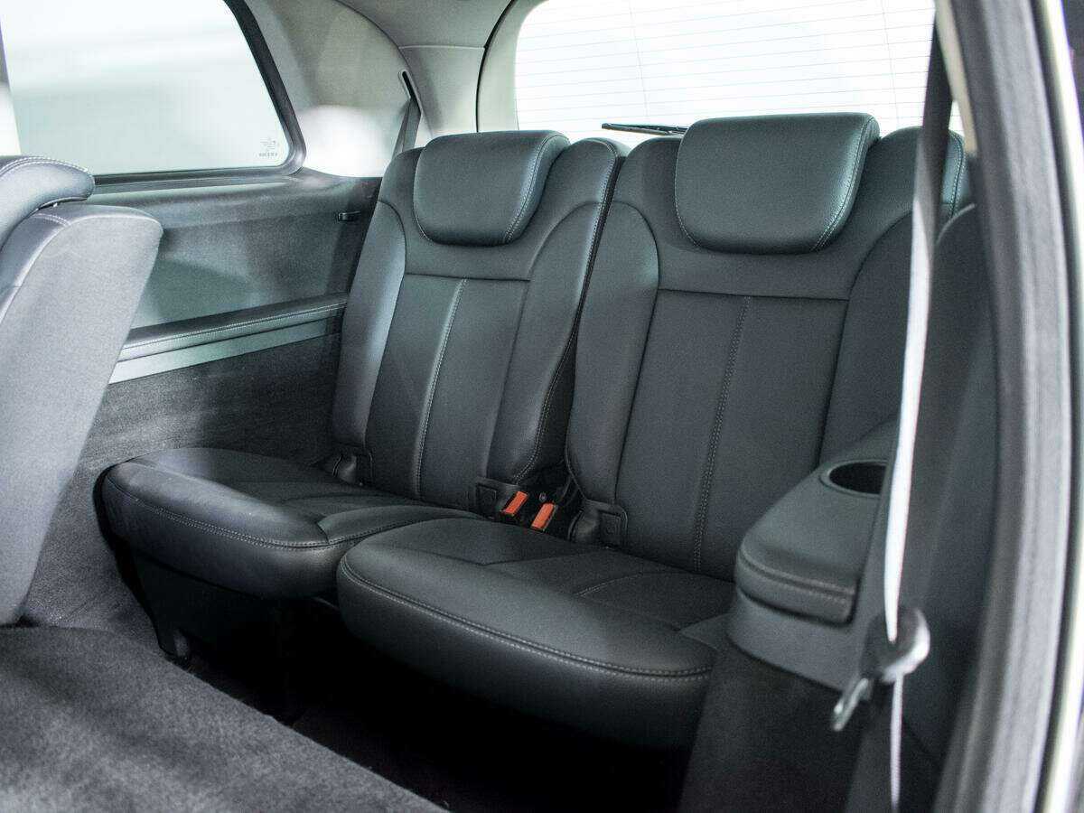 Mercedes-Benz GL-Класс 2009 года с пробегом. Фото: #12