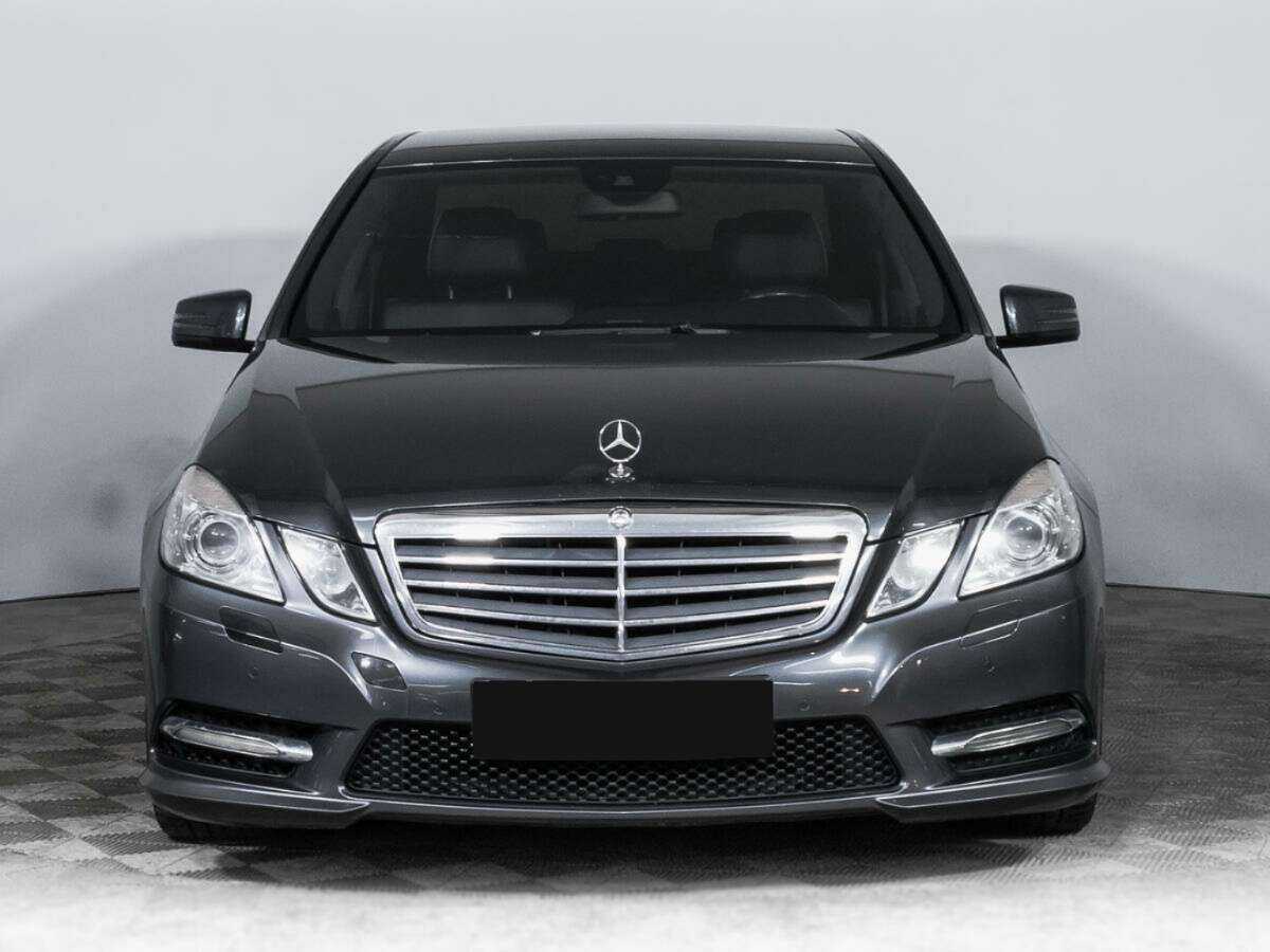 Mercedes-Benz E-Класс 2012 года с пробегом. Фото: #1
