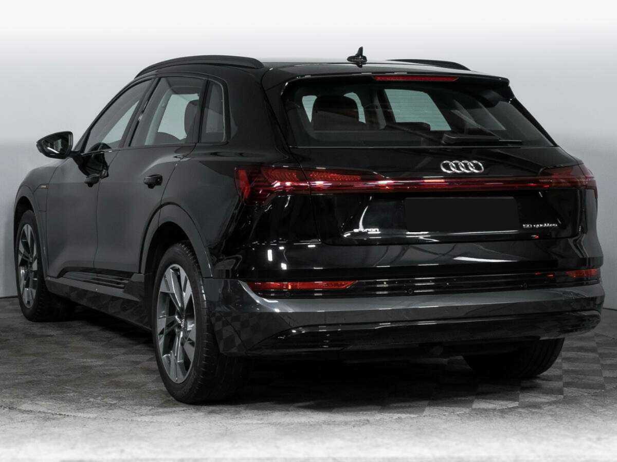 Audi e-tron 2020 года с пробегом. Фото: #6