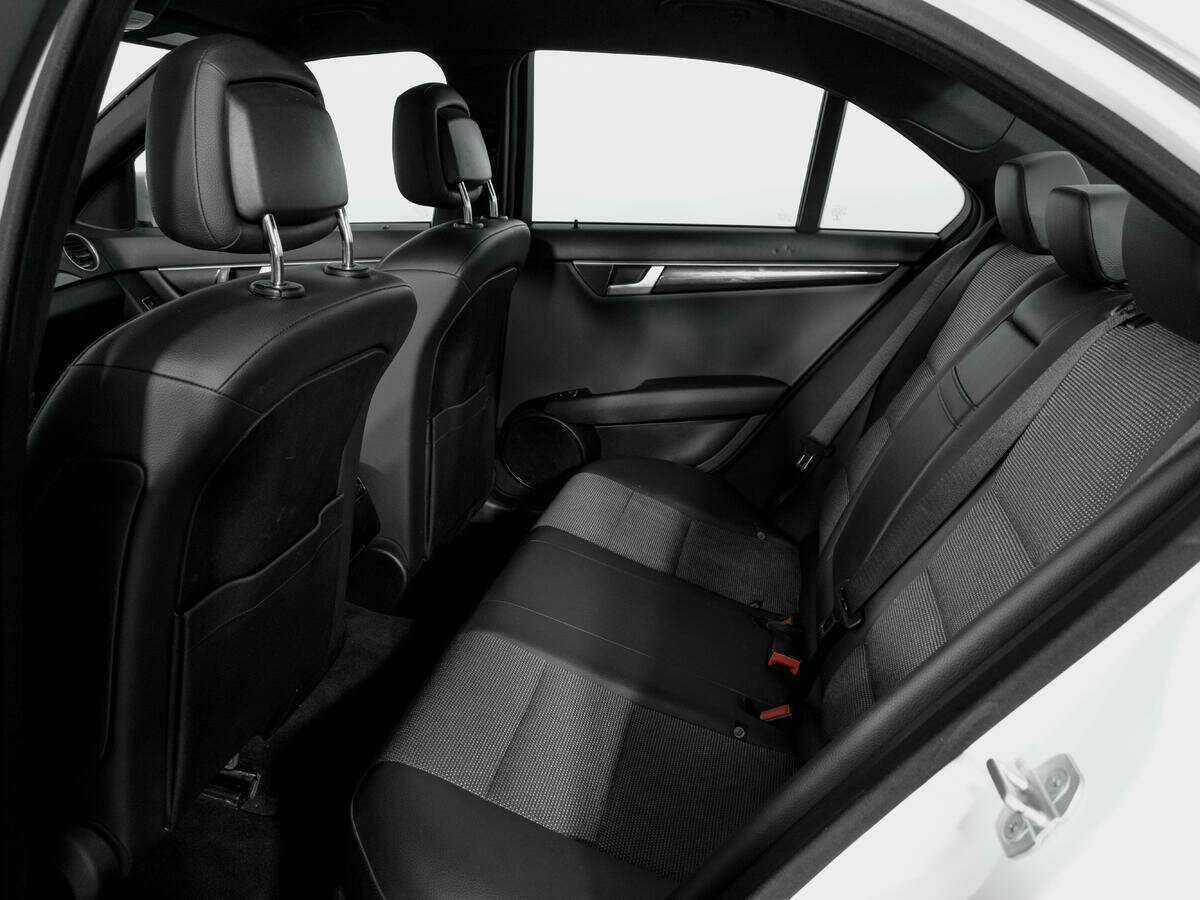 Mercedes-Benz C-Класс 2011 года с пробегом. Фото: #9