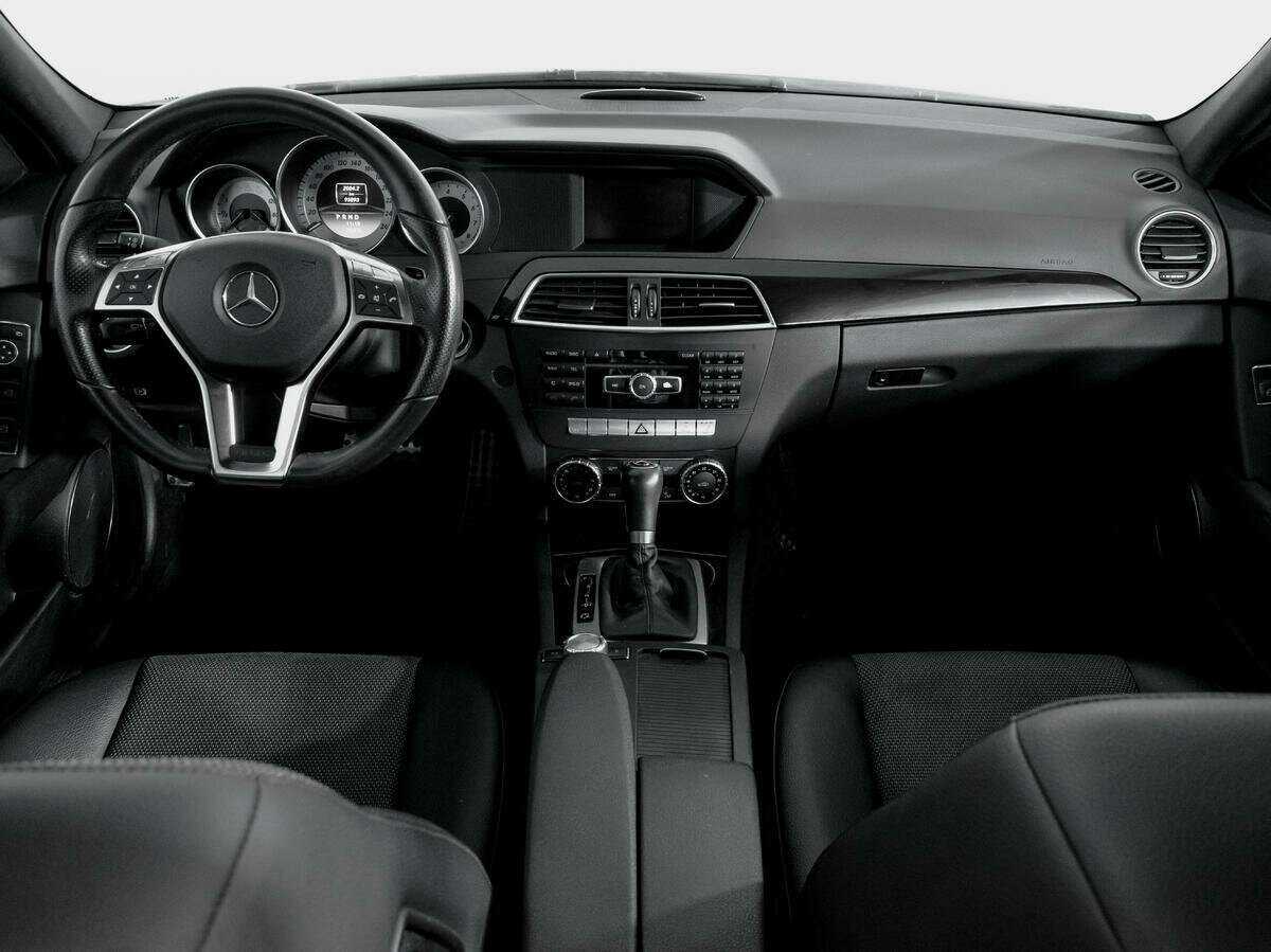 Mercedes-Benz C-Класс 2011 года с пробегом. Фото: #11