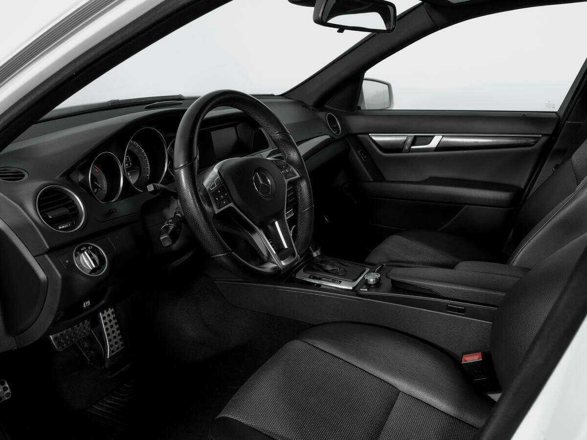 Mercedes-Benz C-Класс 2011 года с пробегом. Фото: #14