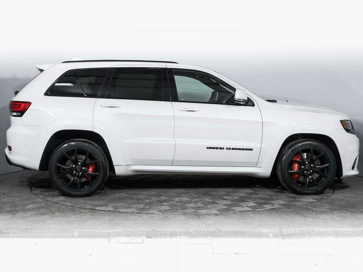 Jeep Grand Cherokee 2020 года с пробегом. Фото: #3