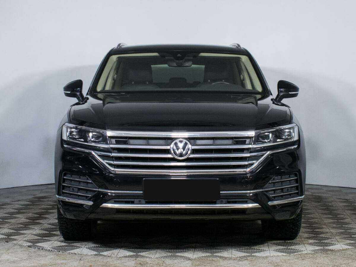 Volkswagen Touareg 2020 года с пробегом. Фото: #1