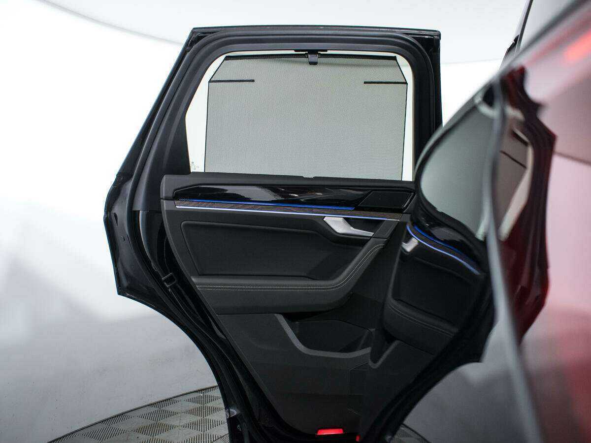 Volkswagen Touareg 2020 года с пробегом. Фото: #12