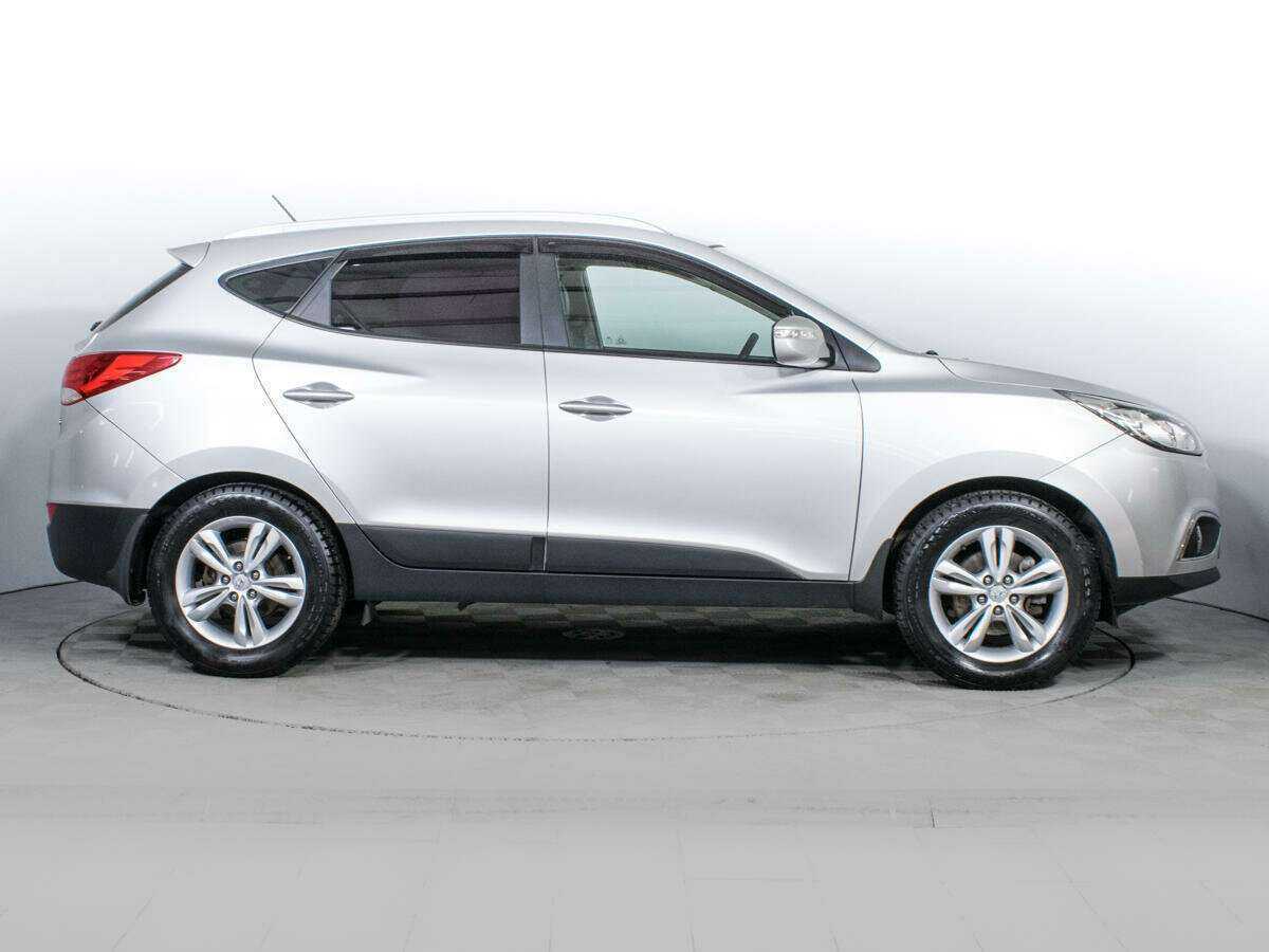 Hyundai ix35 2011 года с пробегом. Фото: #3