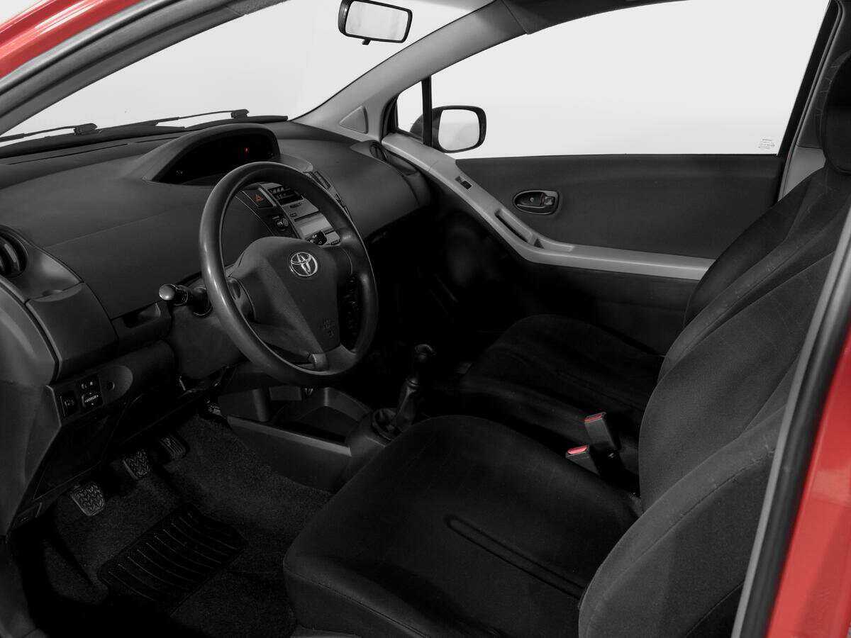 Toyota Yaris 2010 года с пробегом. Фото: #14