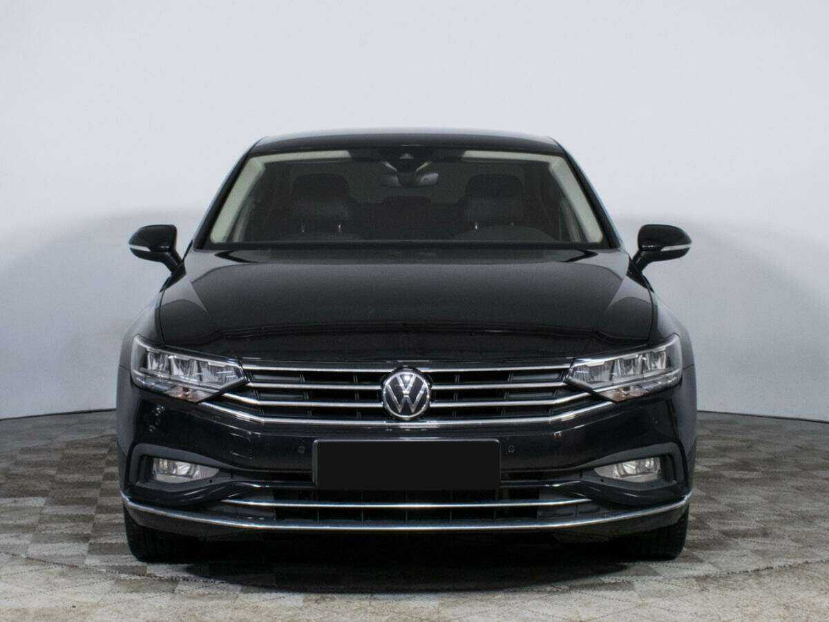Volkswagen Passat 2021 года с пробегом. Фото: #1