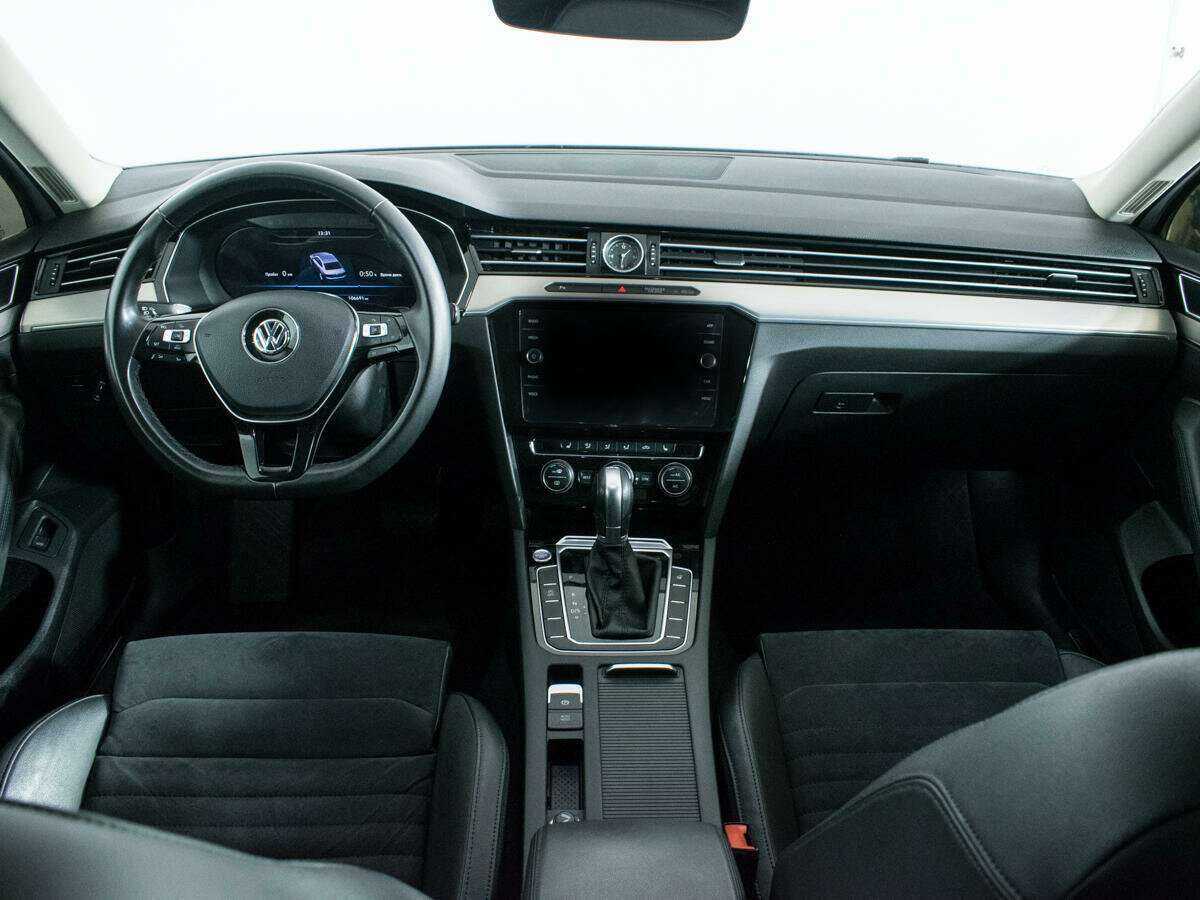 Volkswagen Passat 2017 года с пробегом. Фото: #10