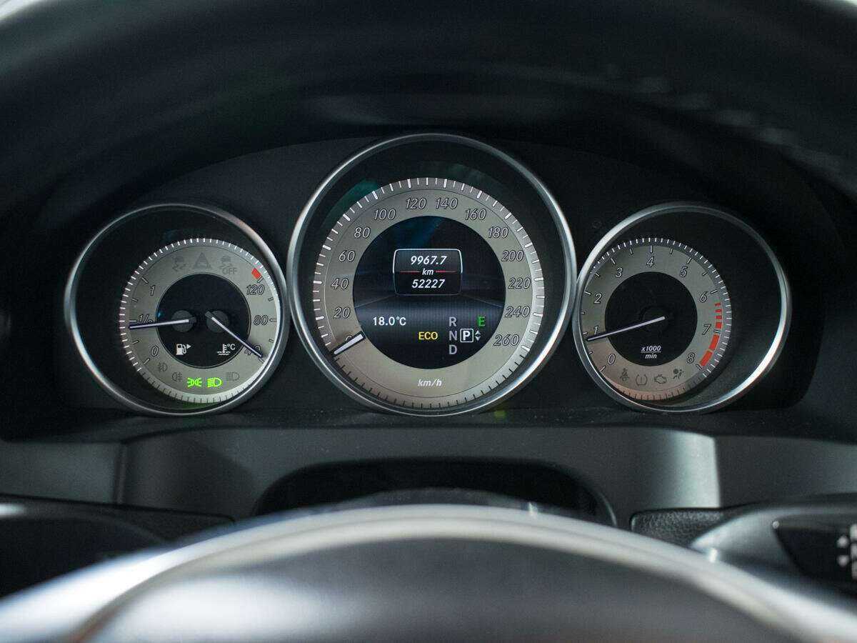 Mercedes-Benz E-Класс 2014 года с пробегом. Фото: #10