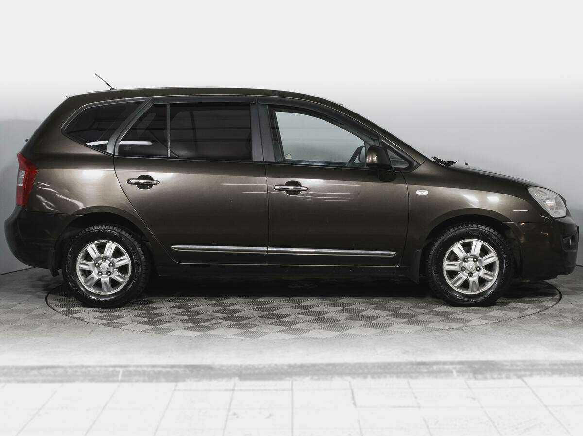 Kia Carens 2009 года с пробегом. Фото: #3