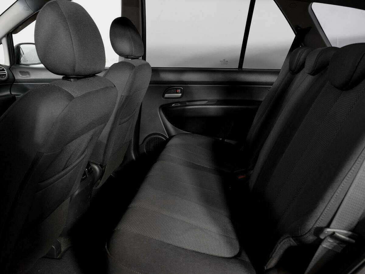 Kia Carens 2009 года с пробегом. Фото: #9