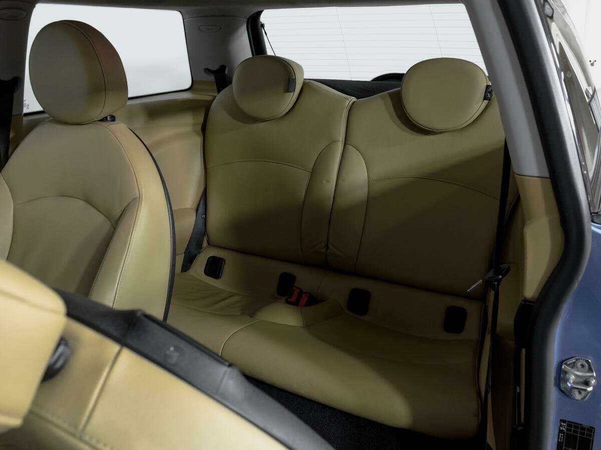 Mini Hatch 2008 года с пробегом. Фото: #9