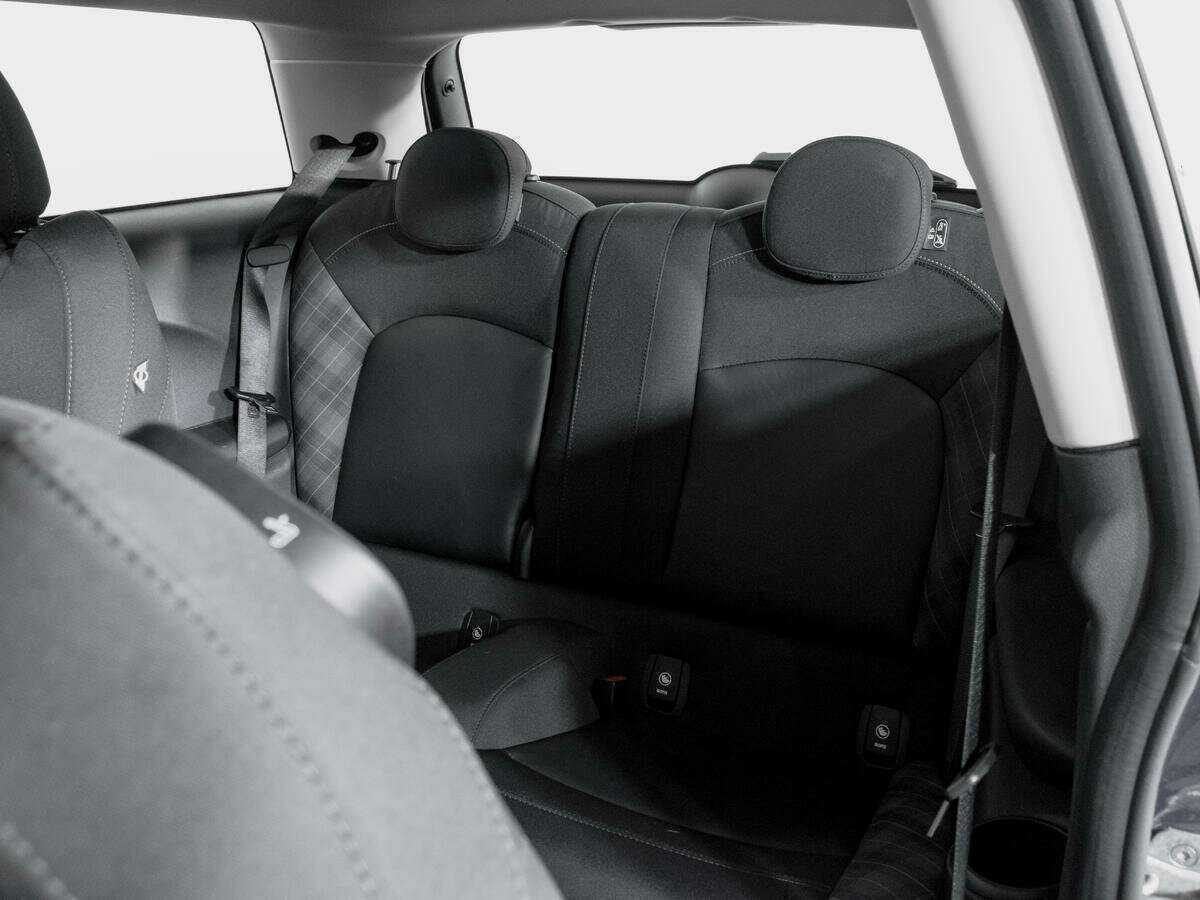 Mini Hatch 2014 года с пробегом. Фото: #9