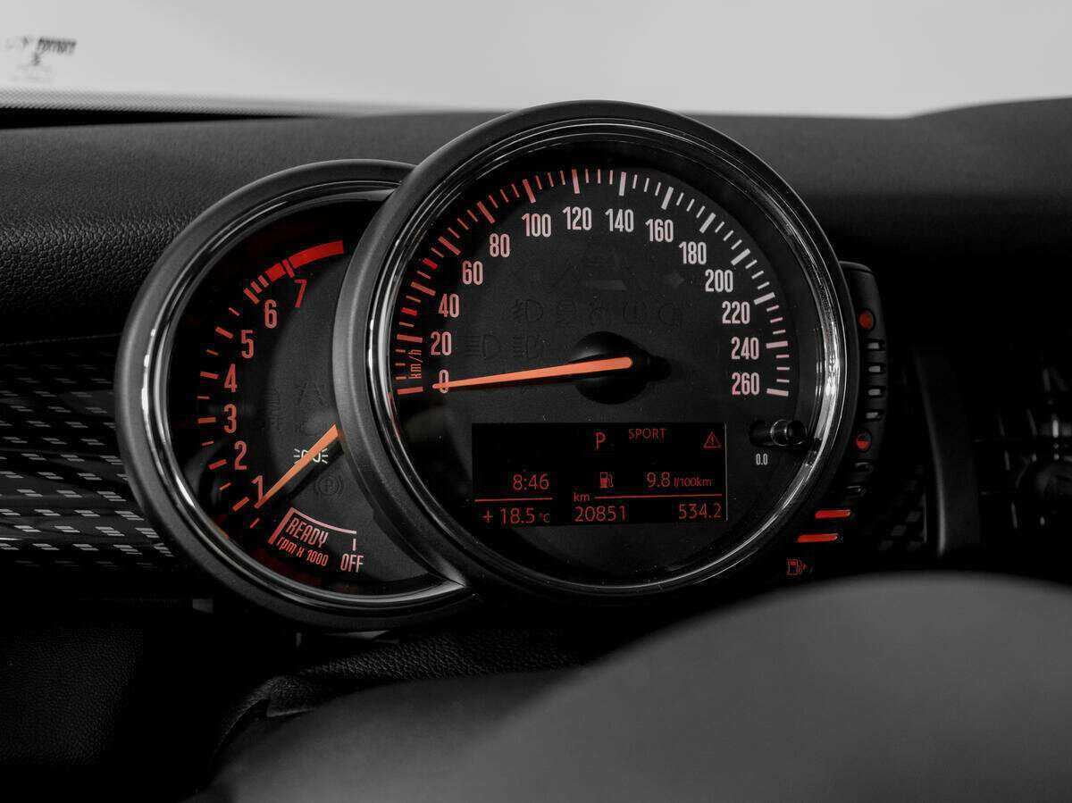 Mini Hatch 2014 года с пробегом. Фото: #10