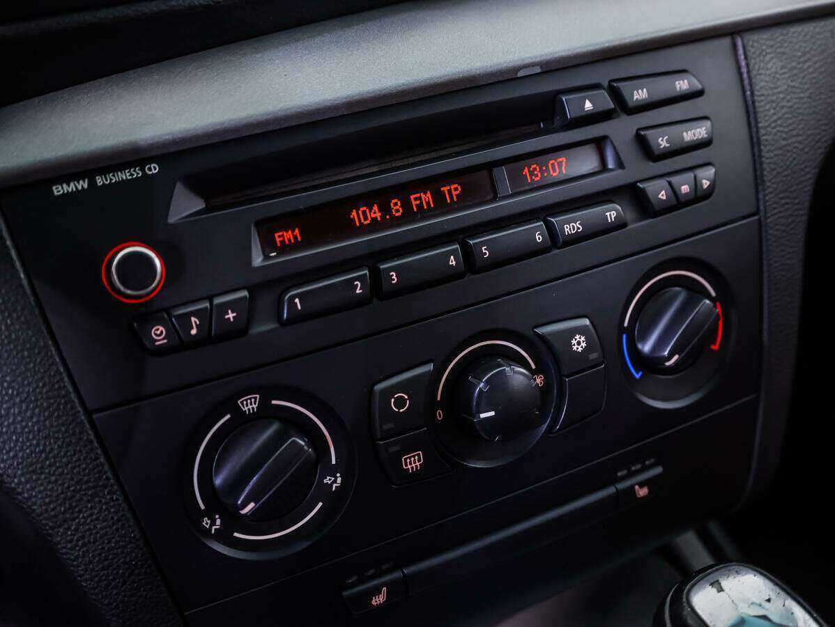 BMW 1 серии 2008 года с пробегом. Фото: #11