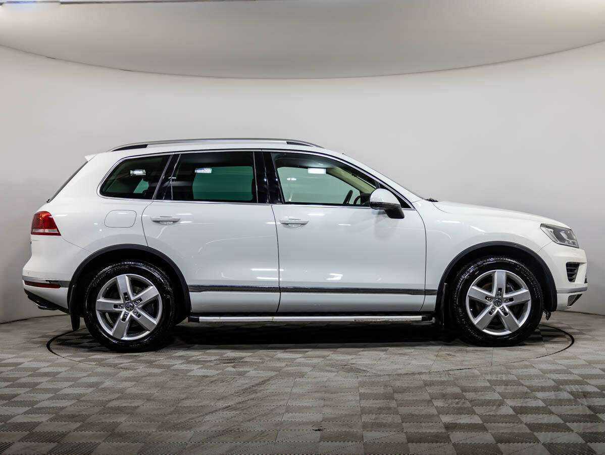 Volkswagen Touareg 2015 года с пробегом. Фото: #2
