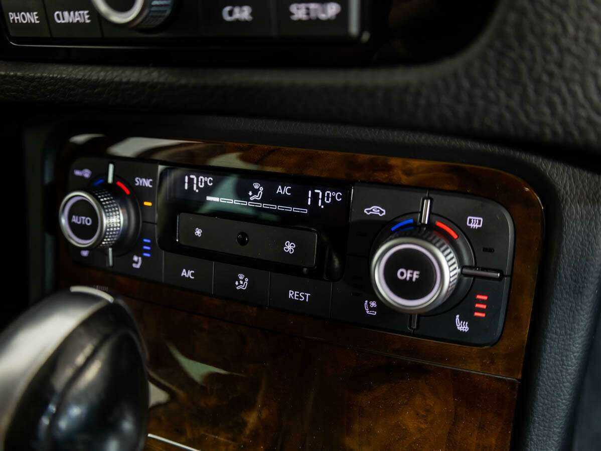 Volkswagen Touareg 2015 года с пробегом. Фото: #13