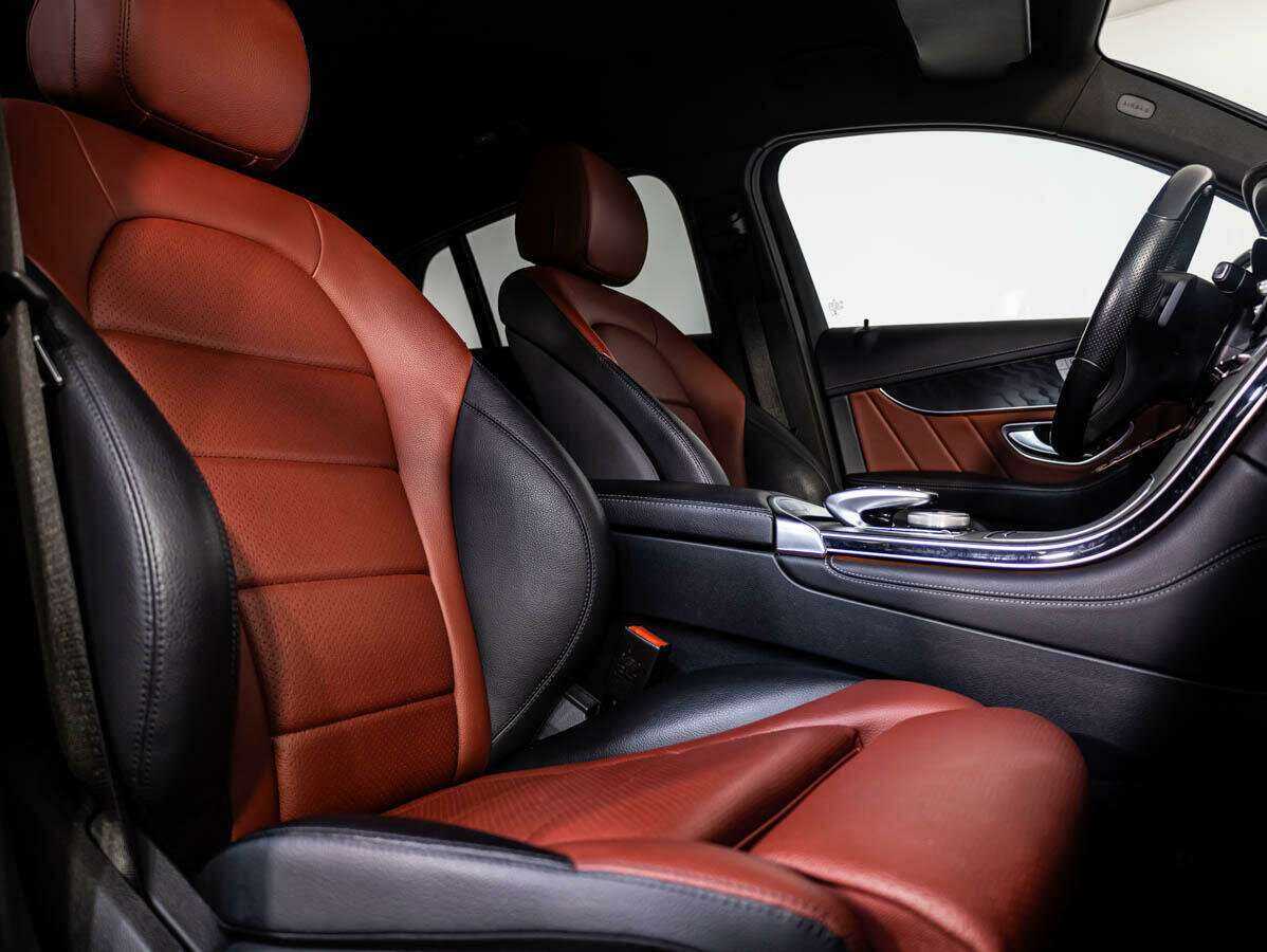 Mercedes-Benz GLC Coupe 2017 года с пробегом. Фото: #10