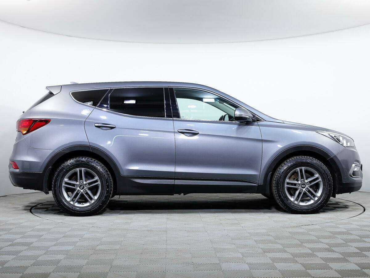 Hyundai Santa Fe 2017 года с пробегом. Фото: #3