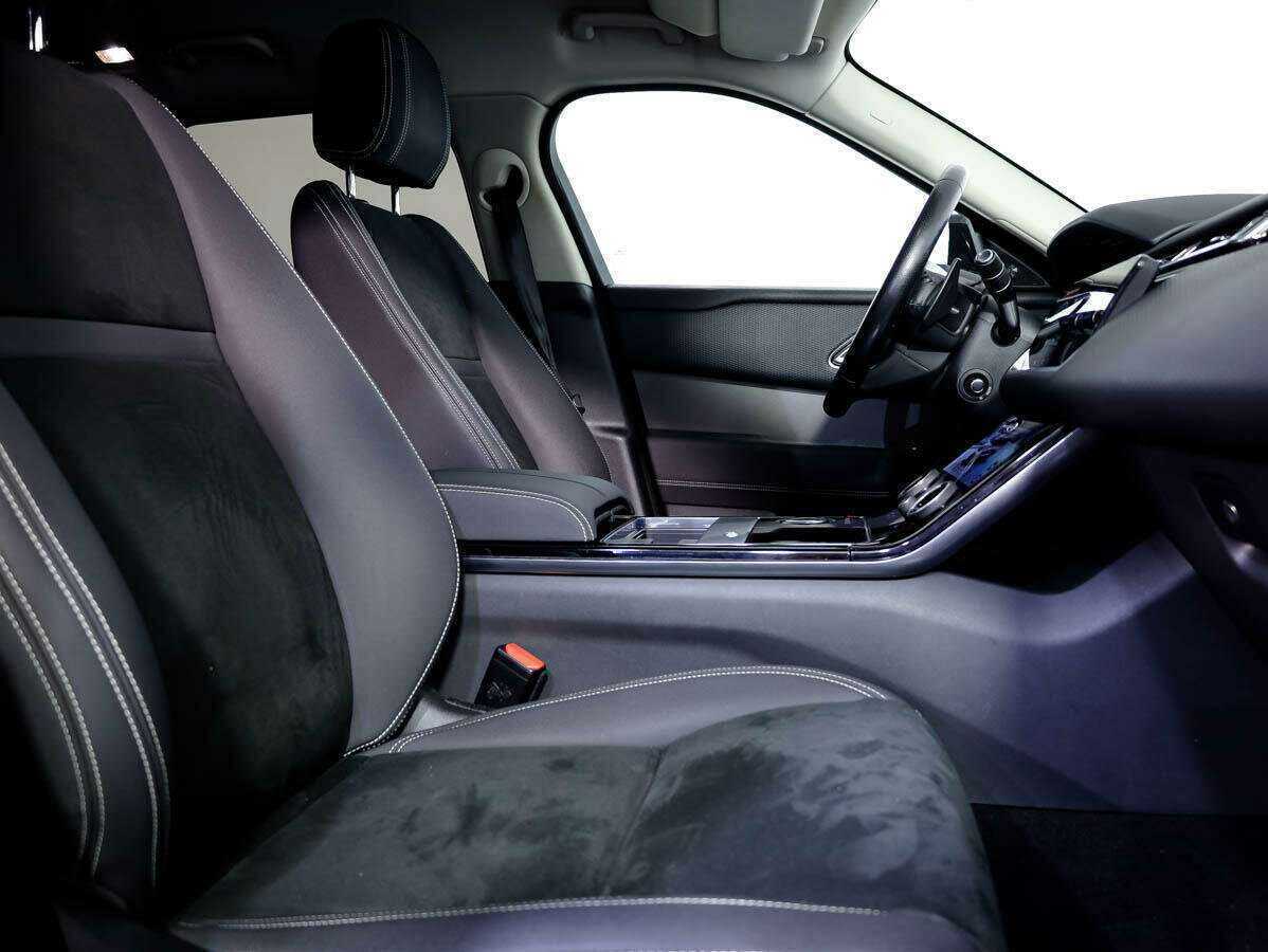 Land Rover Range Rover Velar 2019 года с пробегом. Фото: #10