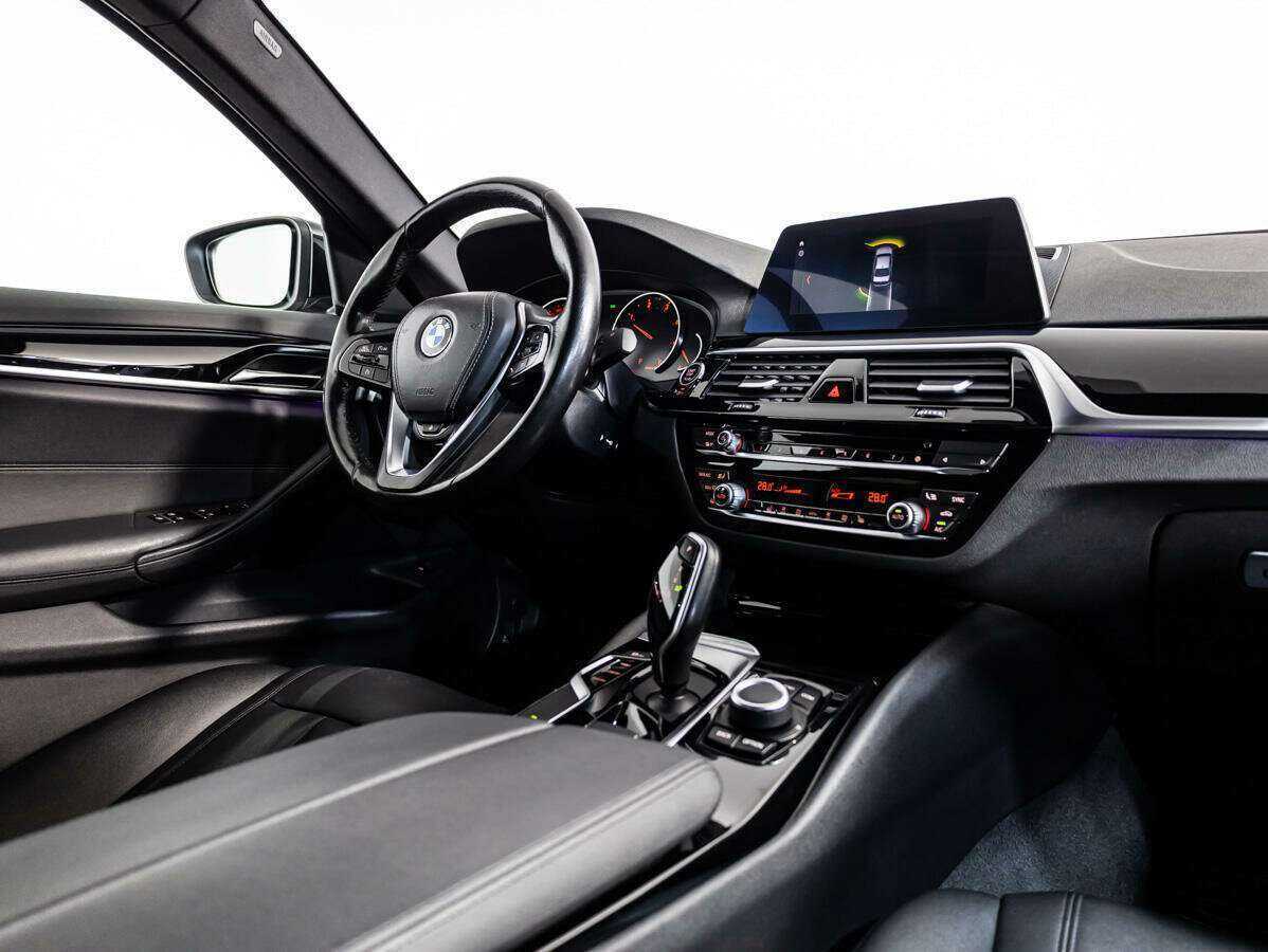 BMW 5 серии 2019 года с пробегом. Фото: #7