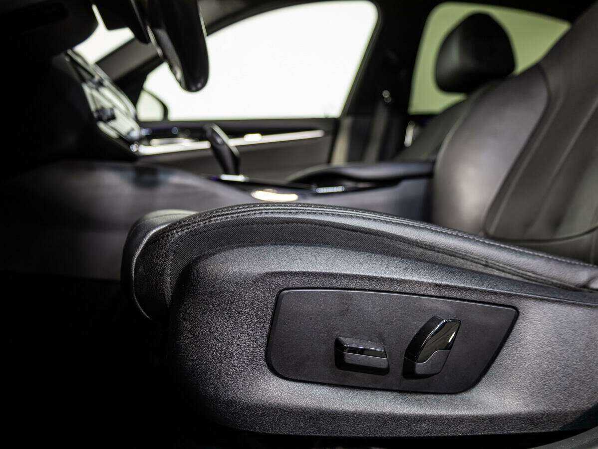 BMW 5 серии 2019 года с пробегом. Фото: #15