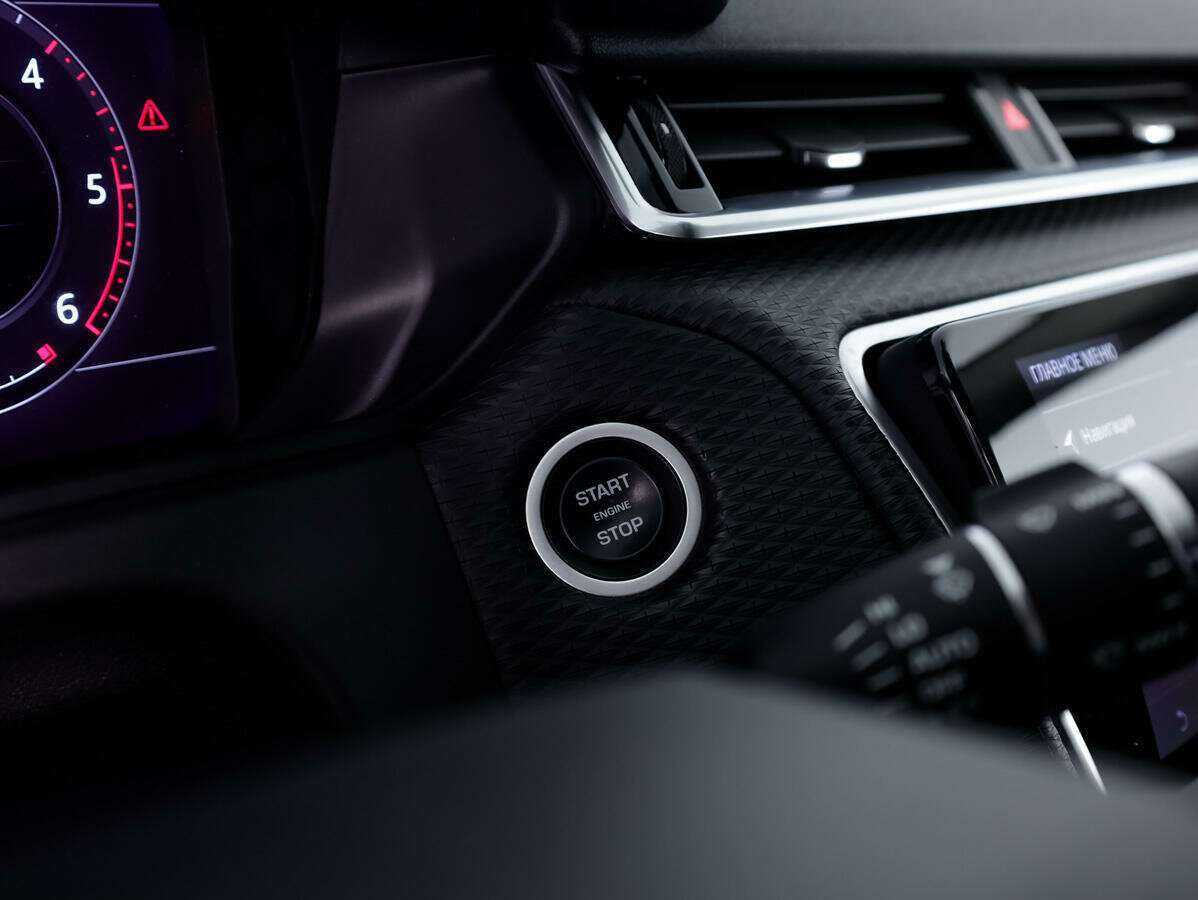 Land Rover Range Rover Velar 2018 года с пробегом. Фото: #17