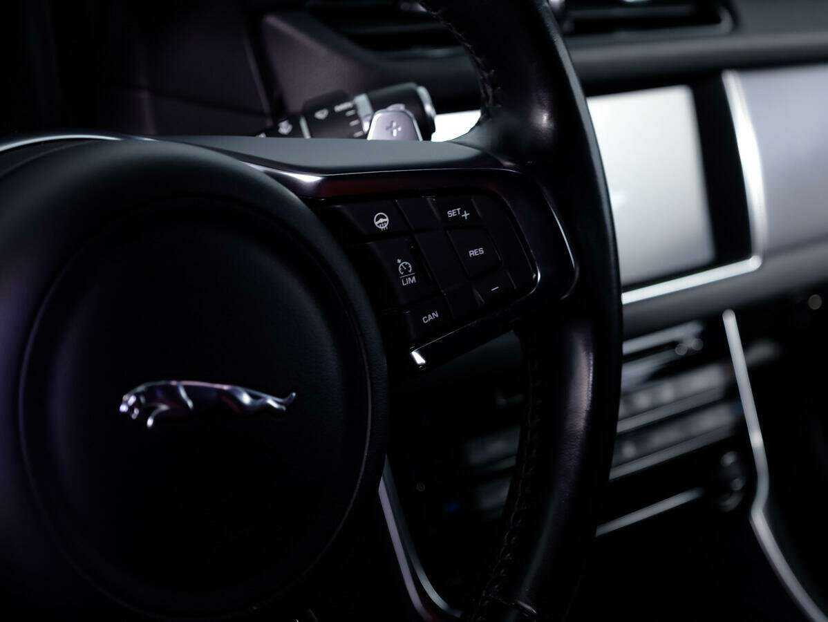 Jaguar XF 2017 года с пробегом. Фото: #24
