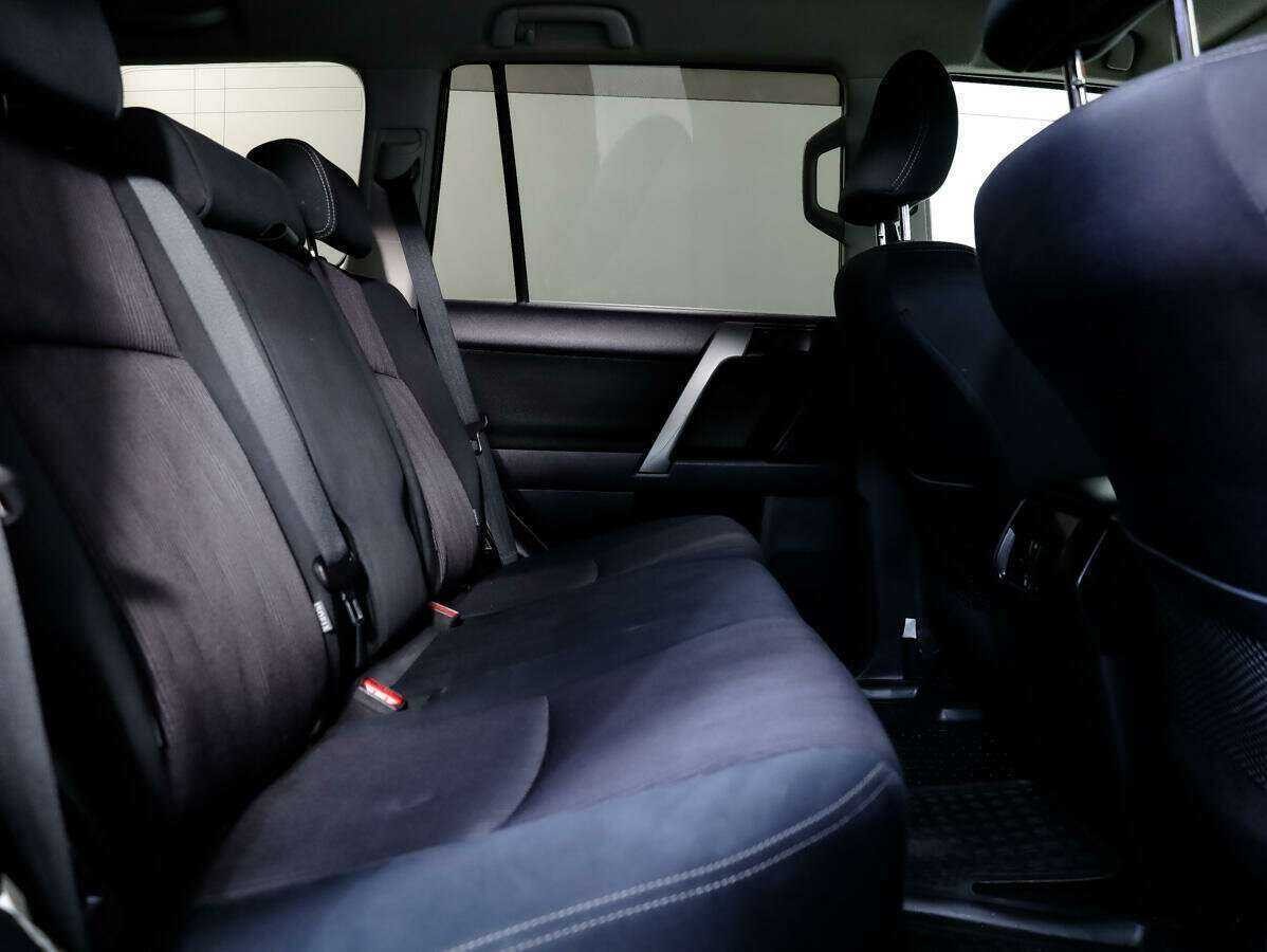 Toyota Land Cruiser Prado 2017 года с пробегом. Фото: #11