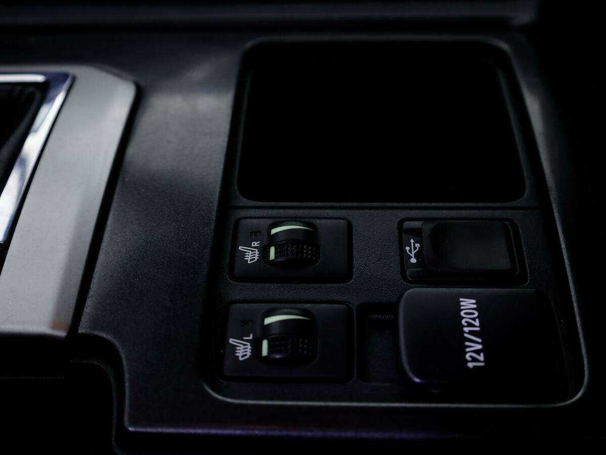 Toyota Land Cruiser Prado 2017 года с пробегом. Фото: #25