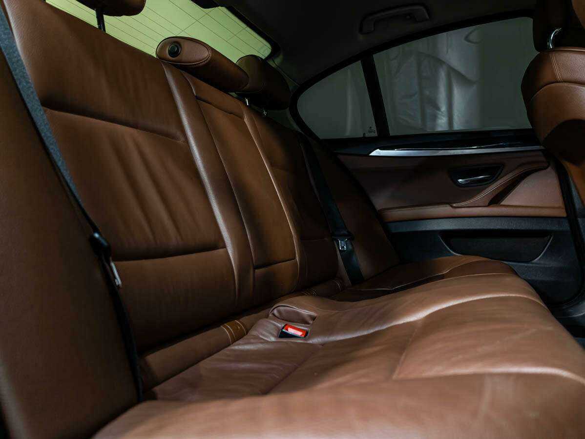 BMW 5 серии 2012 года с пробегом. Фото: #11