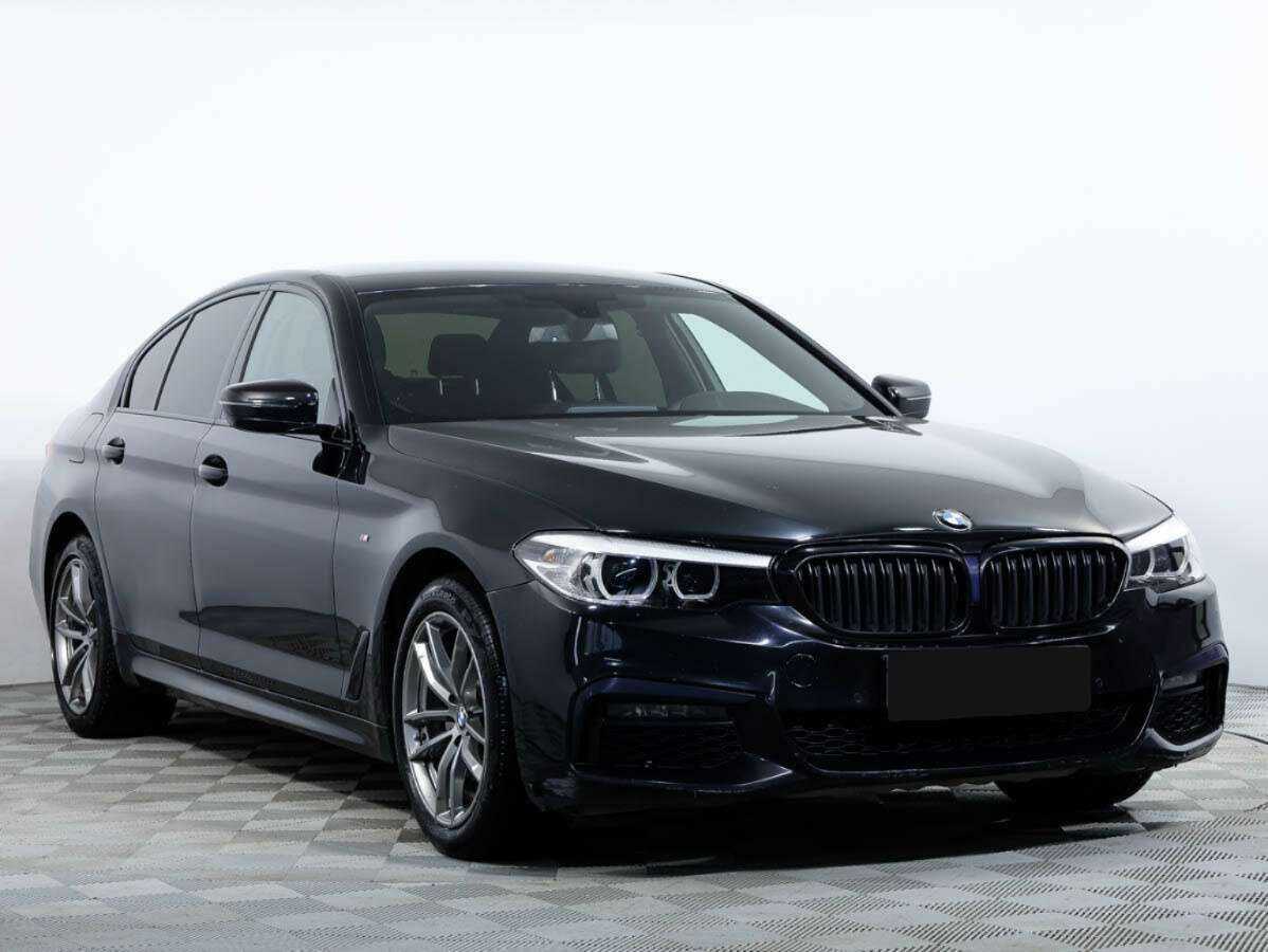 BMW 5 серии 2019 года с пробегом. Фото: #1