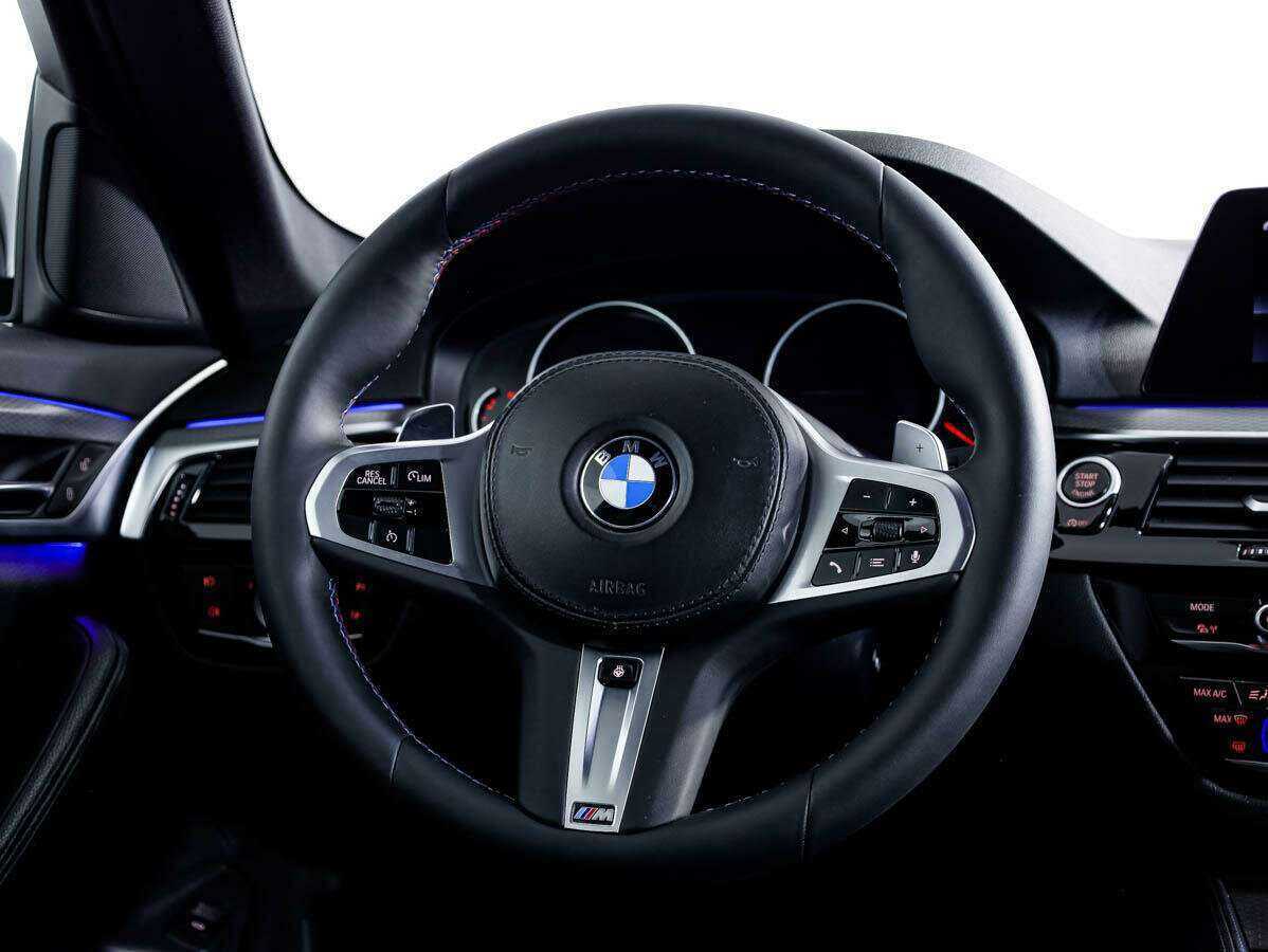 BMW 5 серии 2019 года с пробегом. Фото: #15