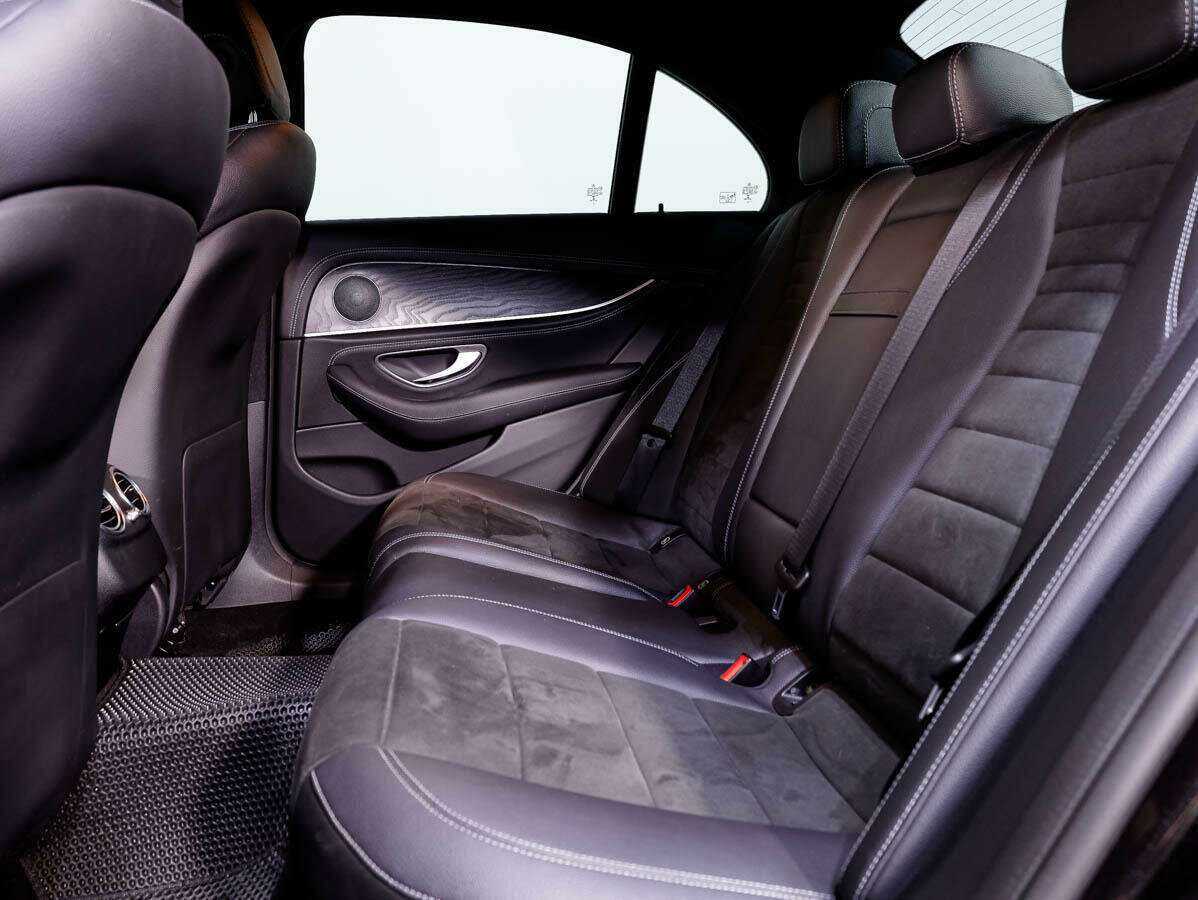 Mercedes-Benz E-Класс 2020 года с пробегом. Фото: #12