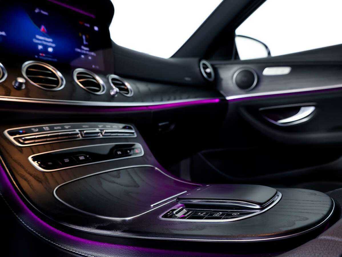 Mercedes-Benz E-Класс 2020 года с пробегом. Фото: #22