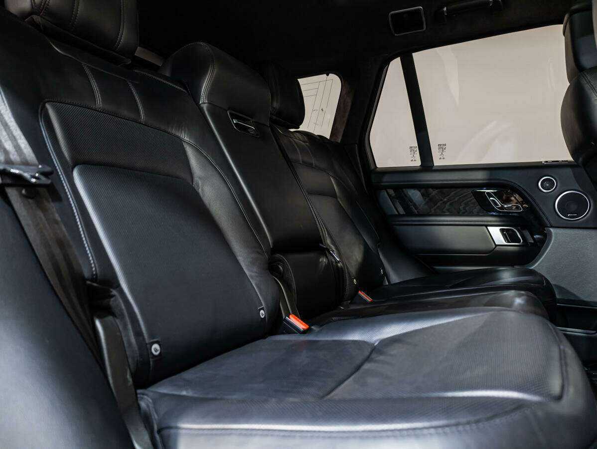 Land Rover Range Rover 2018 года с пробегом. Фото: #11