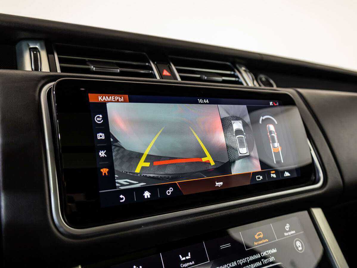 Land Rover Range Rover 2018 года с пробегом. Фото: #12