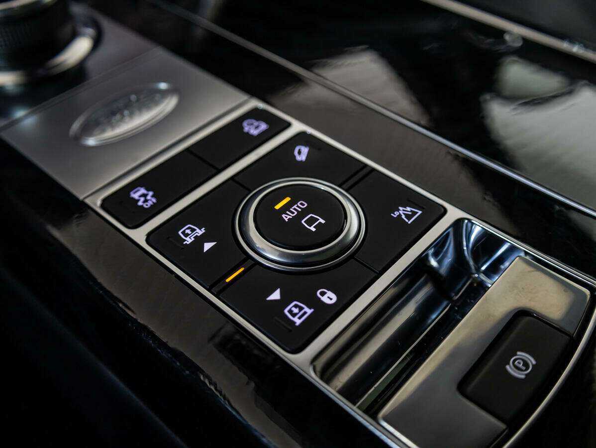 Land Rover Range Rover 2018 года с пробегом. Фото: #15