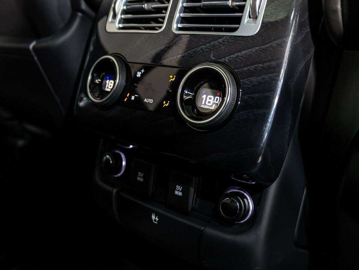 Land Rover Range Rover 2018 года с пробегом. Фото: #17