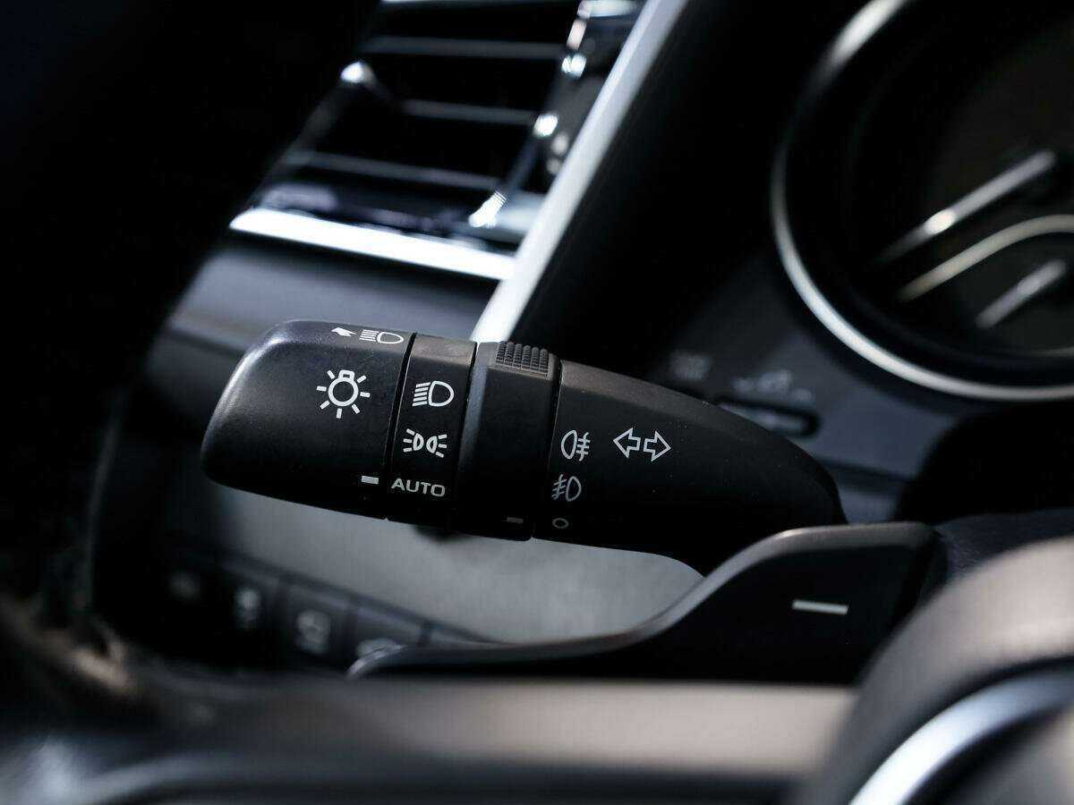 Toyota Camry 2019 года с пробегом. Фото: #17