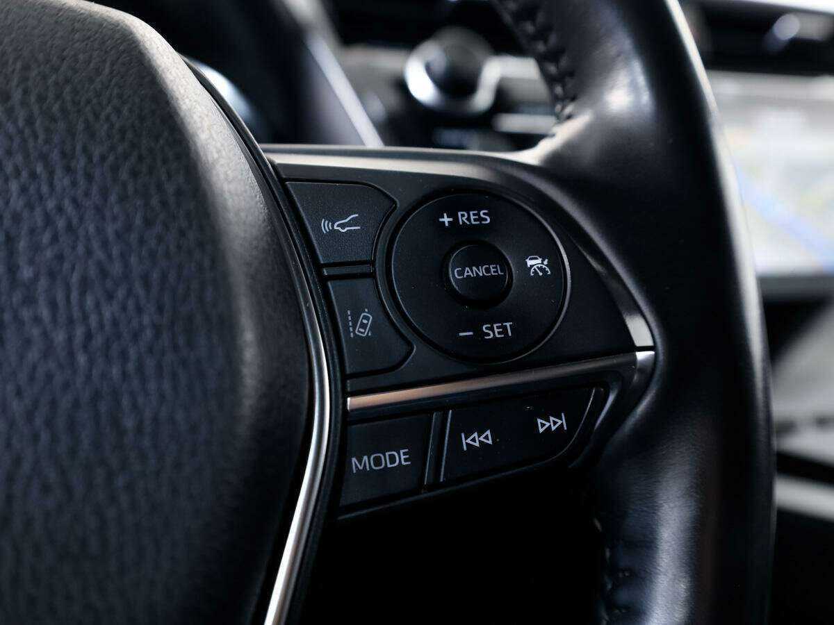 Toyota Camry 2019 года с пробегом. Фото: #19