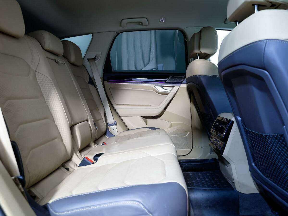 Volkswagen Touareg 2020 года с пробегом. Фото: #10