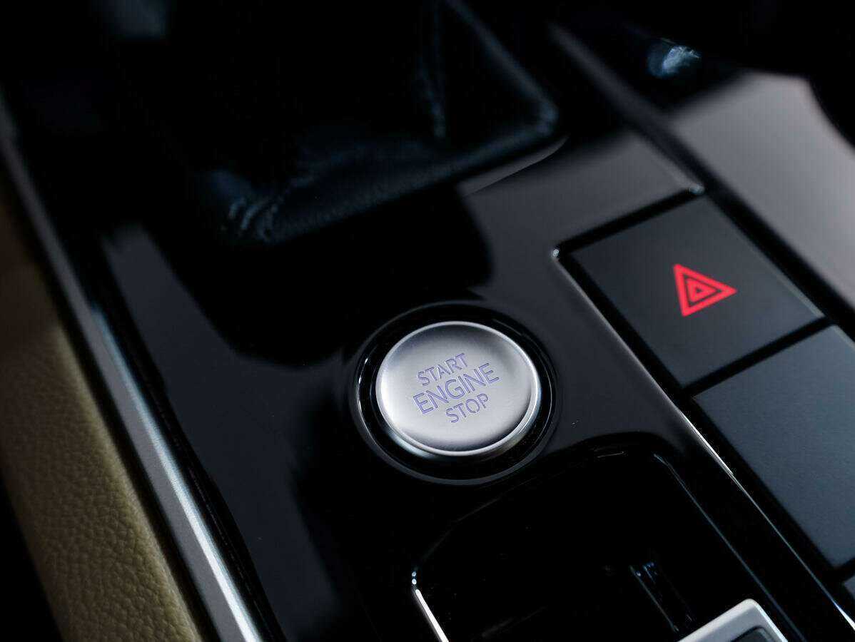 Volkswagen Touareg 2020 года с пробегом. Фото: #18