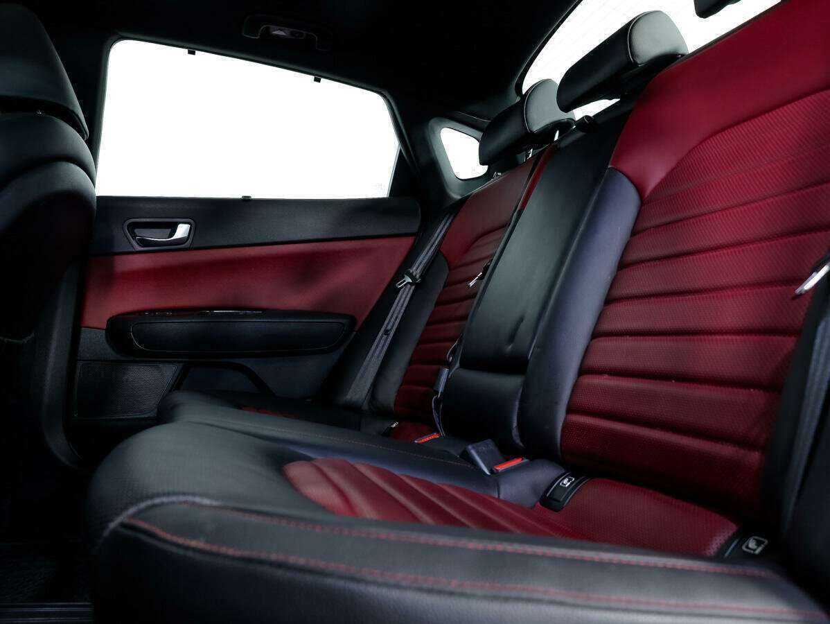 Kia Optima 2018 года с пробегом. Фото: #8