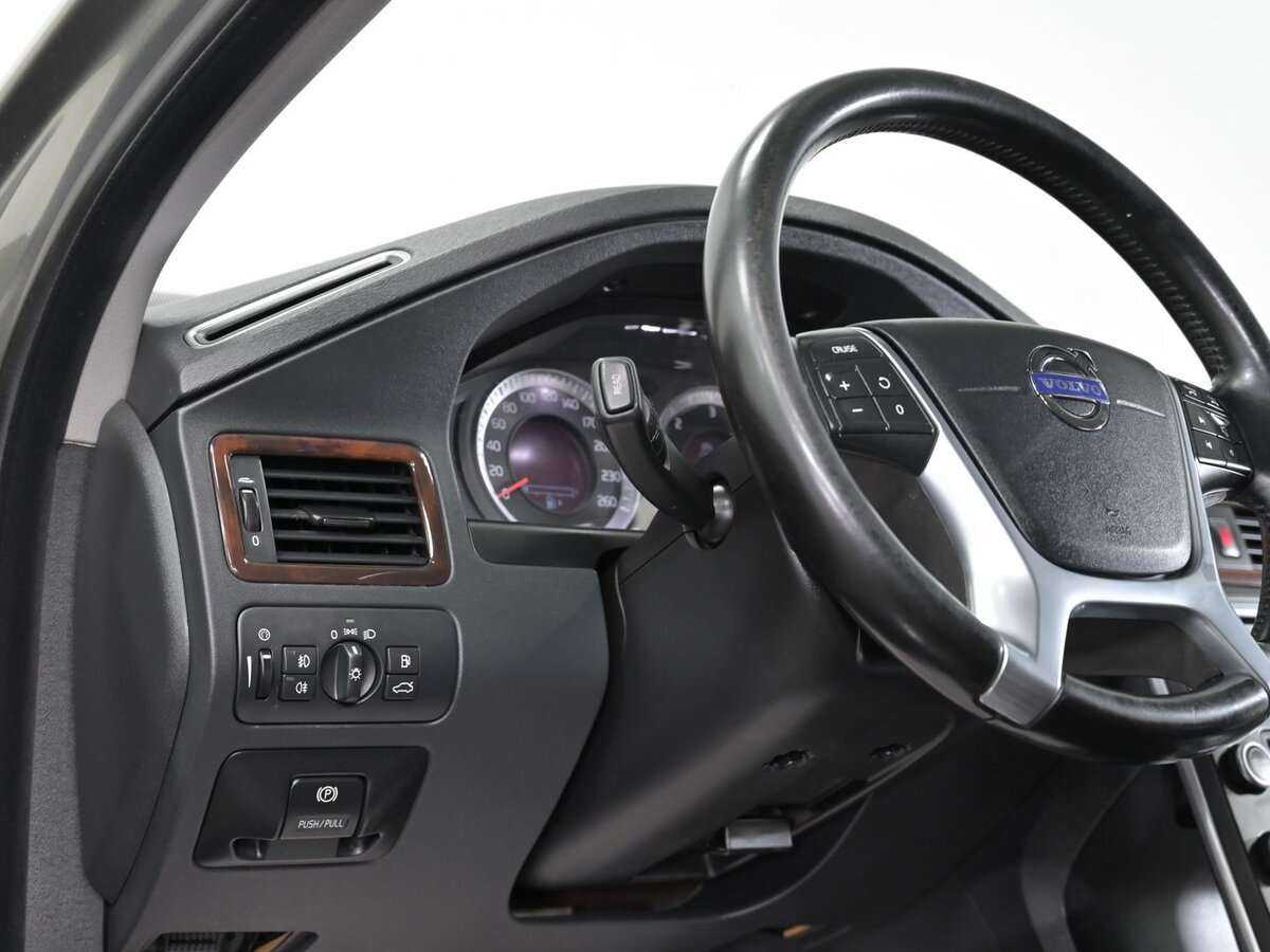 Volvo XC70 2010 года с пробегом. Фото: #5